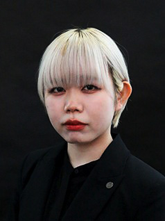 山内優奈